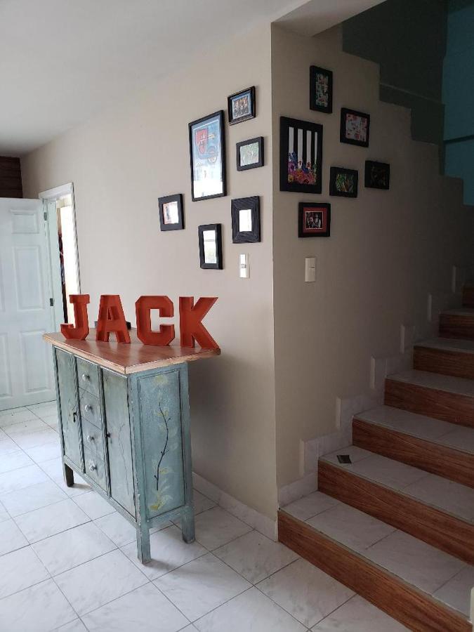Jack Hostales レオン エクステリア 写真