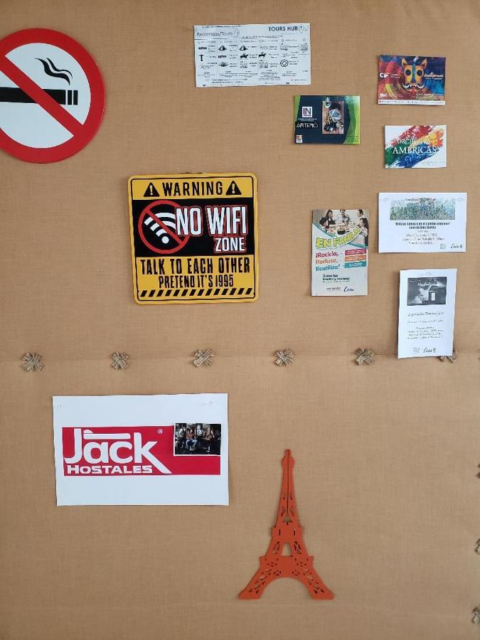 Jack Hostales レオン エクステリア 写真